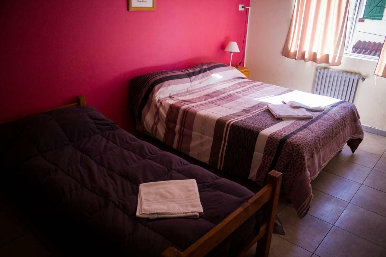 Hostel De La Plaza Amalia San Carlos de Bariloche Exterior photo